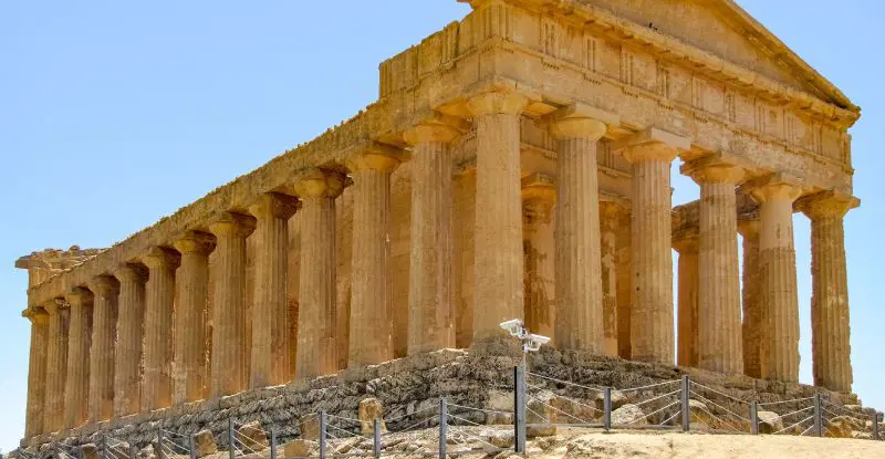 Atenas y Corfu