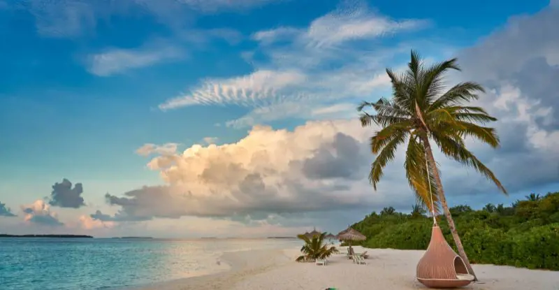 China Milenaria y Maldivas