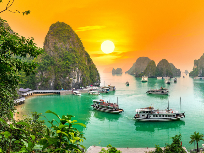 Paisajes y Tribus de Vietnam - Extensión Phuket