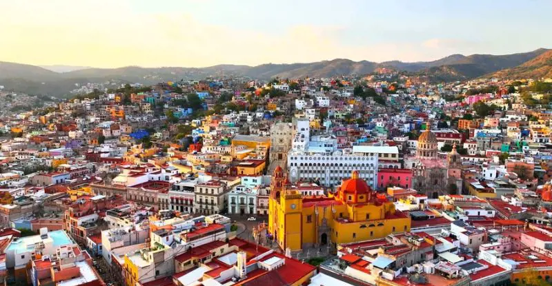 Tesoros Coloniales, Oaxaca y Puerto Escondido