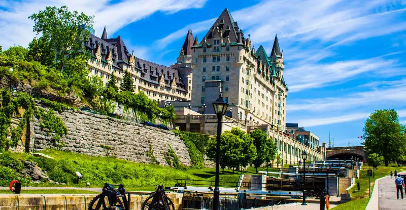 Fly & Drive Alto y Bajo Canadá