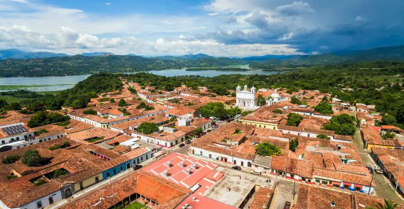 Colección TUI - Costa Rica y El Salvador