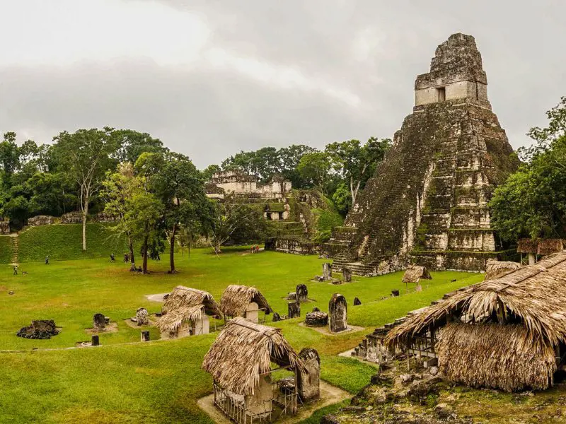 Mundo Maya Arqueológico