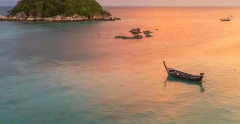 Súper Thai y Phi Phi - salida martes