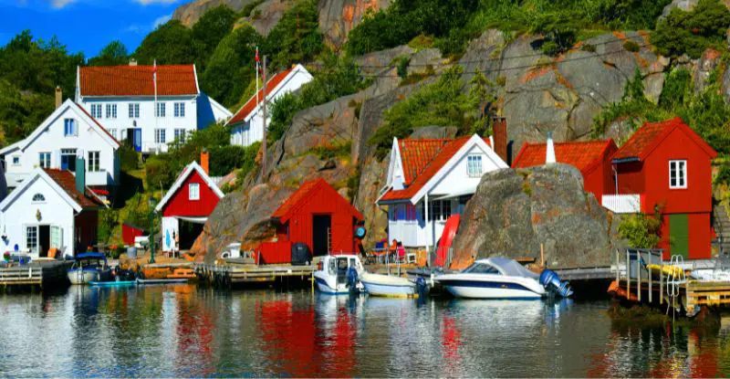 Fiordos del Sur y Kristiansand