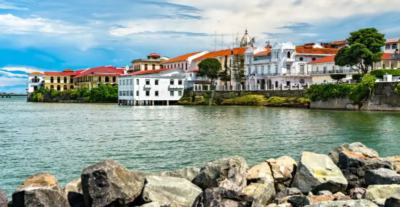 Fly & Drive Panamá en Libertad