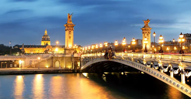 París, la ciudad de la luz y Venecia